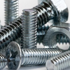 Schrauben und Muttern
