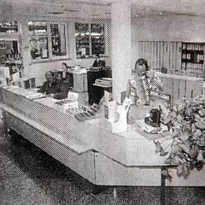 Schuster GmbH im neuen Firmengebäude 1995