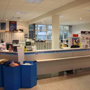 Verkaufsraum und Ein- und Verkauf