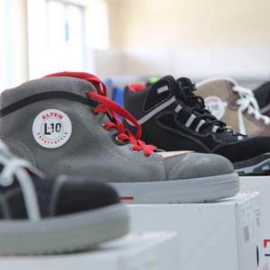 Schuster-Arbeitsschutz-Fachmarkthalle-Schuhe-Elten
