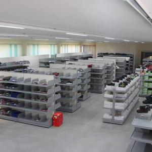 Schuster-Arbeitsschutz-Fachmarkthalle2