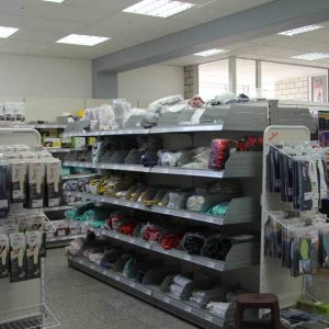 Schuster-Verkaufsraum4